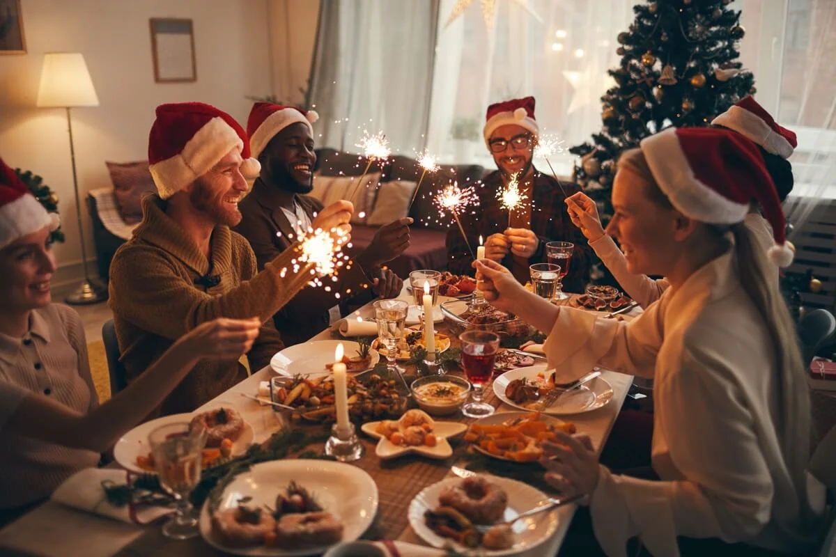 Consejos de ventilación para celebrar las comidas de Navidad